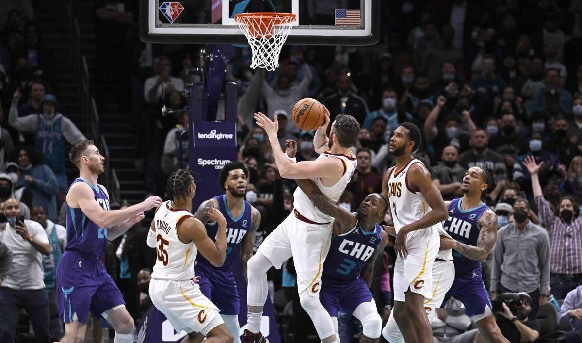 篮网双星合砍分，球队取得四连胜