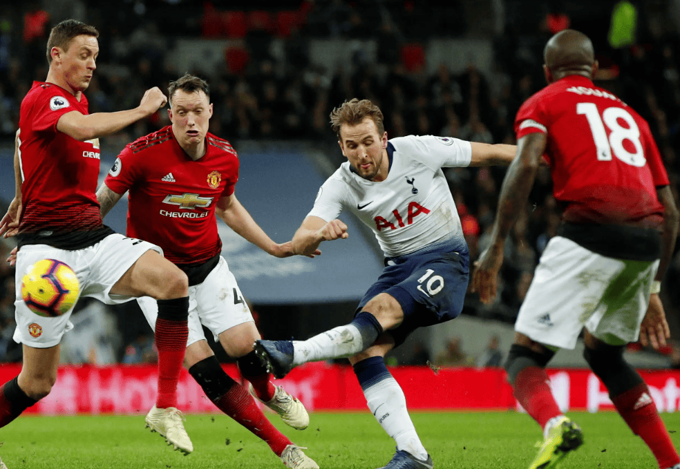 关于比利亚雷亚尔绝地反击，比赛中展现强大实力的信息