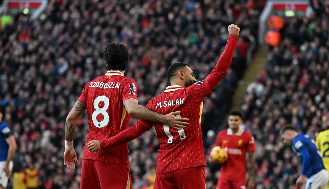 英格兰前锋飚破纪录助球队成功 英格兰前锋飚破纪录助球队成功