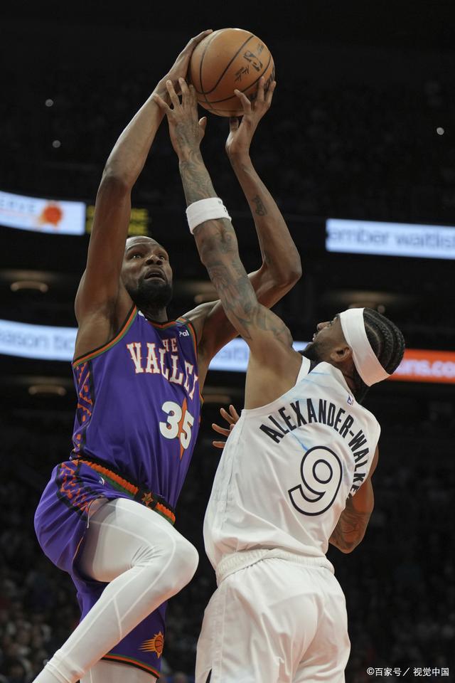 活塞客场逆袭，惊险击败对手携手晋级的简单介绍