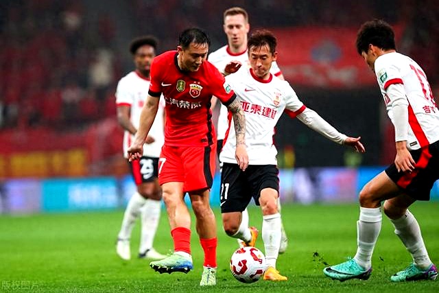 尤文图斯取得大胜,继续领跑积分榜的简单介绍 尤文图斯取得大胜,继续领跑积分榜的简单介绍